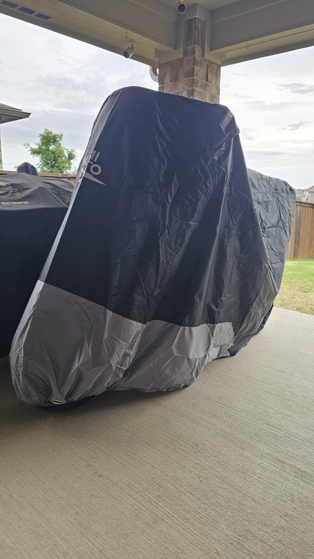 KEMIMOTO 420D Heavy Duty Waterproof Outdoor Motorcycle Cover Side Top Box | Fit Adventure Fit For R1250 GS Tenere 700 KLR 650 Africa Twin 1290 Super Adventure Transalp All Weather Windproof Buckle customer photo 1