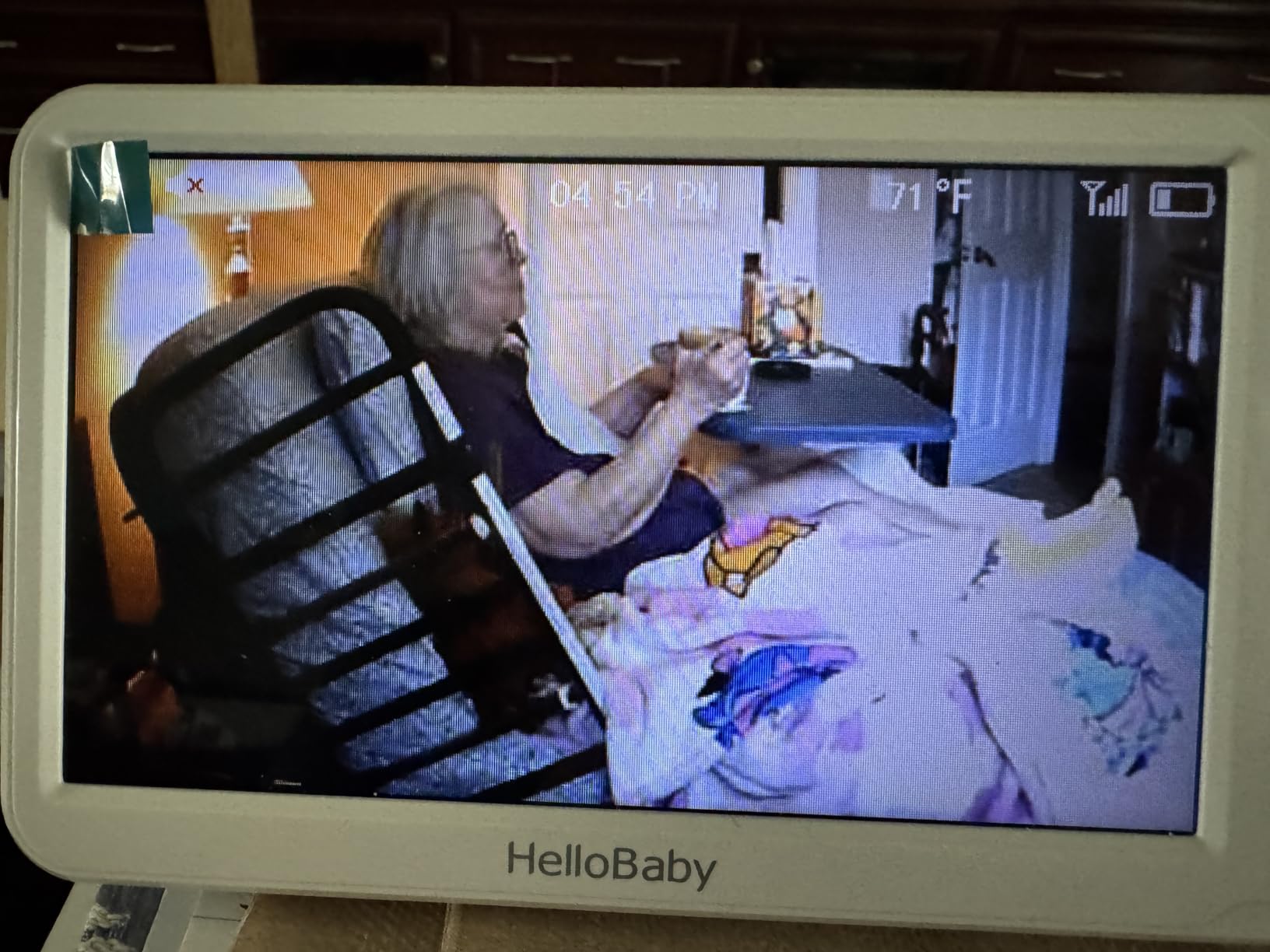 HelloBaby 6'' No WiFi Video Baby Monitor with Camera Audio, 30H Battery customer photo 1