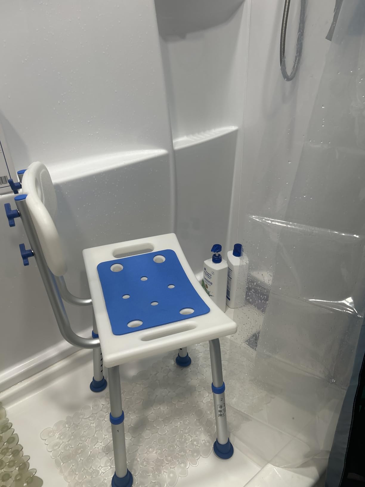 HOMLAND Shower Chair for Inside Shower with Removable Back, Aluminum Frame | Height Adjustable, Heavy Duty Bath Seat for Bathtub, Lightweight Safety Shower Stool for Seniors and Disabled customer photo 1