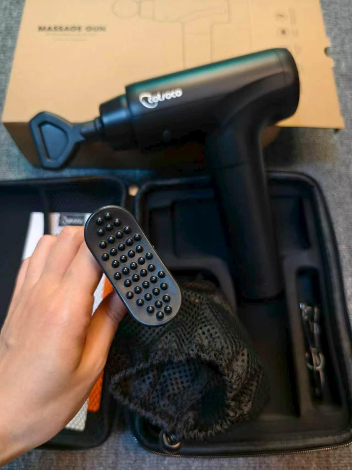cotsoco Massage Gun Deep Tissue, Muscle Massage Gun with 9 Attachment Heads 20 Speeds & Silent Brushless Motor for Pain Relief, Handheld Percussion Back Massager Gun, Ideal Gift for Mom/Dad(Black) customer photo 1