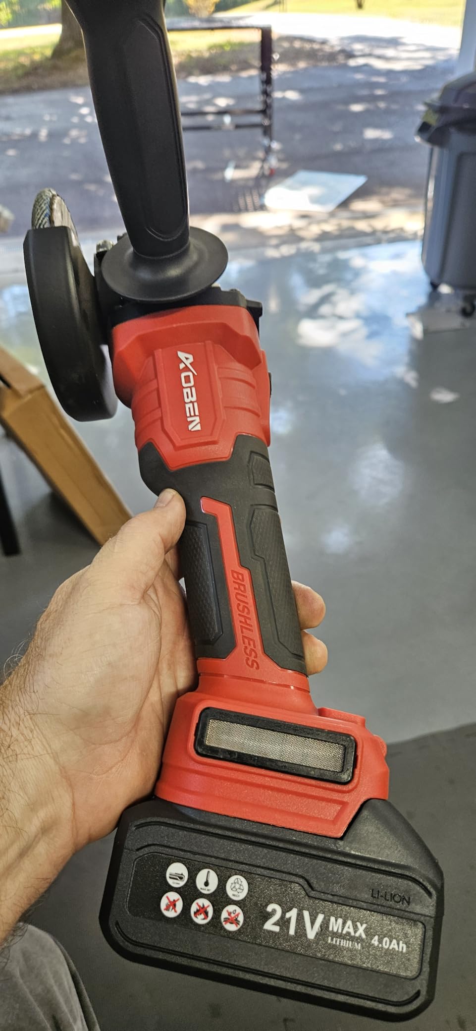 AOBEN Cordless Angle Grinder 4-1/2 inch, 21V Battery Grinder Kit, Power Electric Cut Off Tool, Brushless Motor, 2x4.0Ah Battery & Charger, for Metal Cutting, Grinding, Polishing customer photo 1