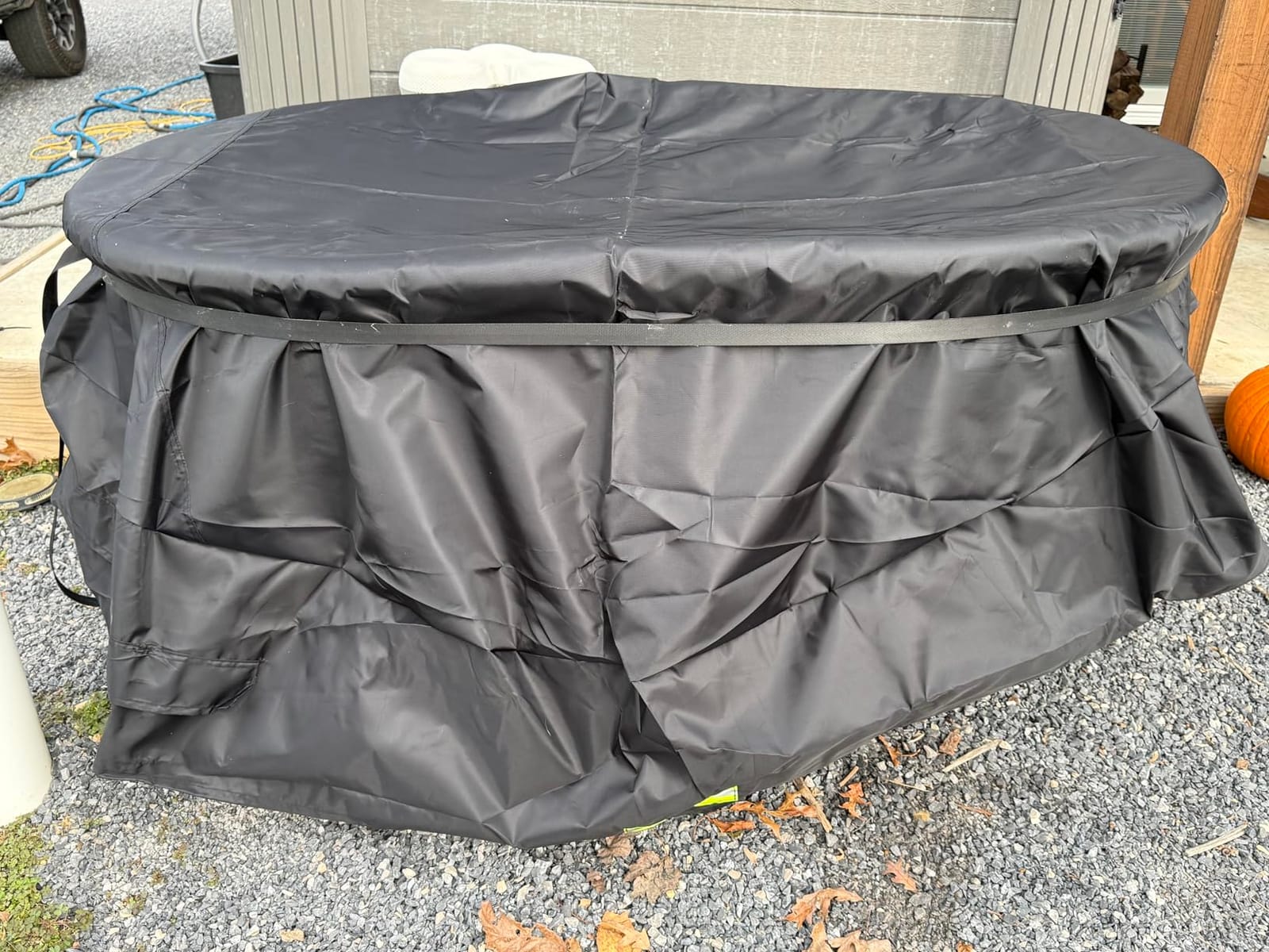 Rubermaid 100 Gallon Oval Stock Tank Water Trough Cover with Zipper customer photo 2
