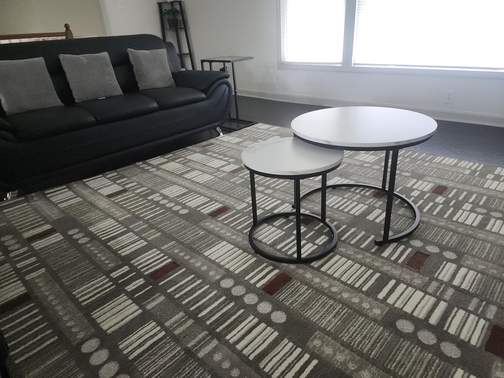 aboxoo Coffee Table Nesting Round Table Set of 2 Side Table with Sturdy Metal Frame for Living Room Bedroom Apartment Modern Industrial Simple Nightstand,Rustic Brown customer photo 2