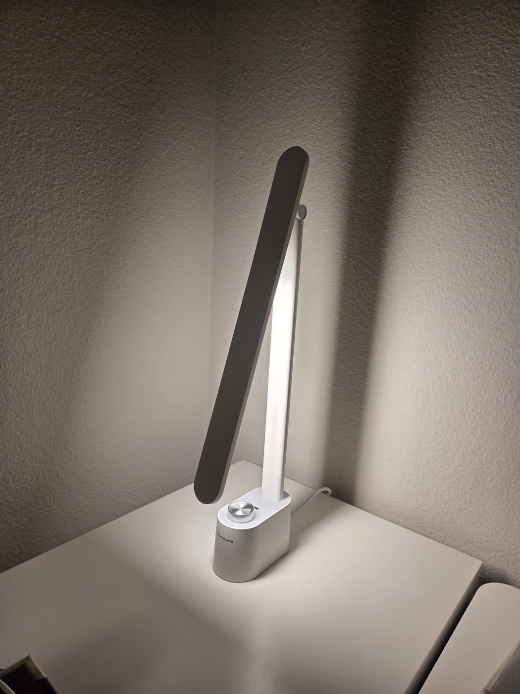 Honeywell H01 Pro Sunturalux Compact LED Desk Lamp Full Spectrum customer photo 1