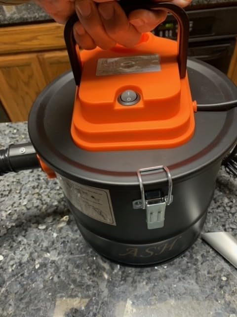 Ash Vacuum Cleaner, 800W Fireplace Ash Vac, 2.6 Gallon Blue with HEPA Filter System customer photo 1
