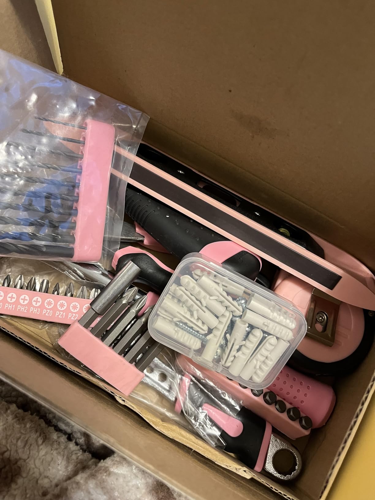 Bielmeier 20V 236Pcs Cordless Pink Drill Set for Women, Home Tool Kit customer photo 1