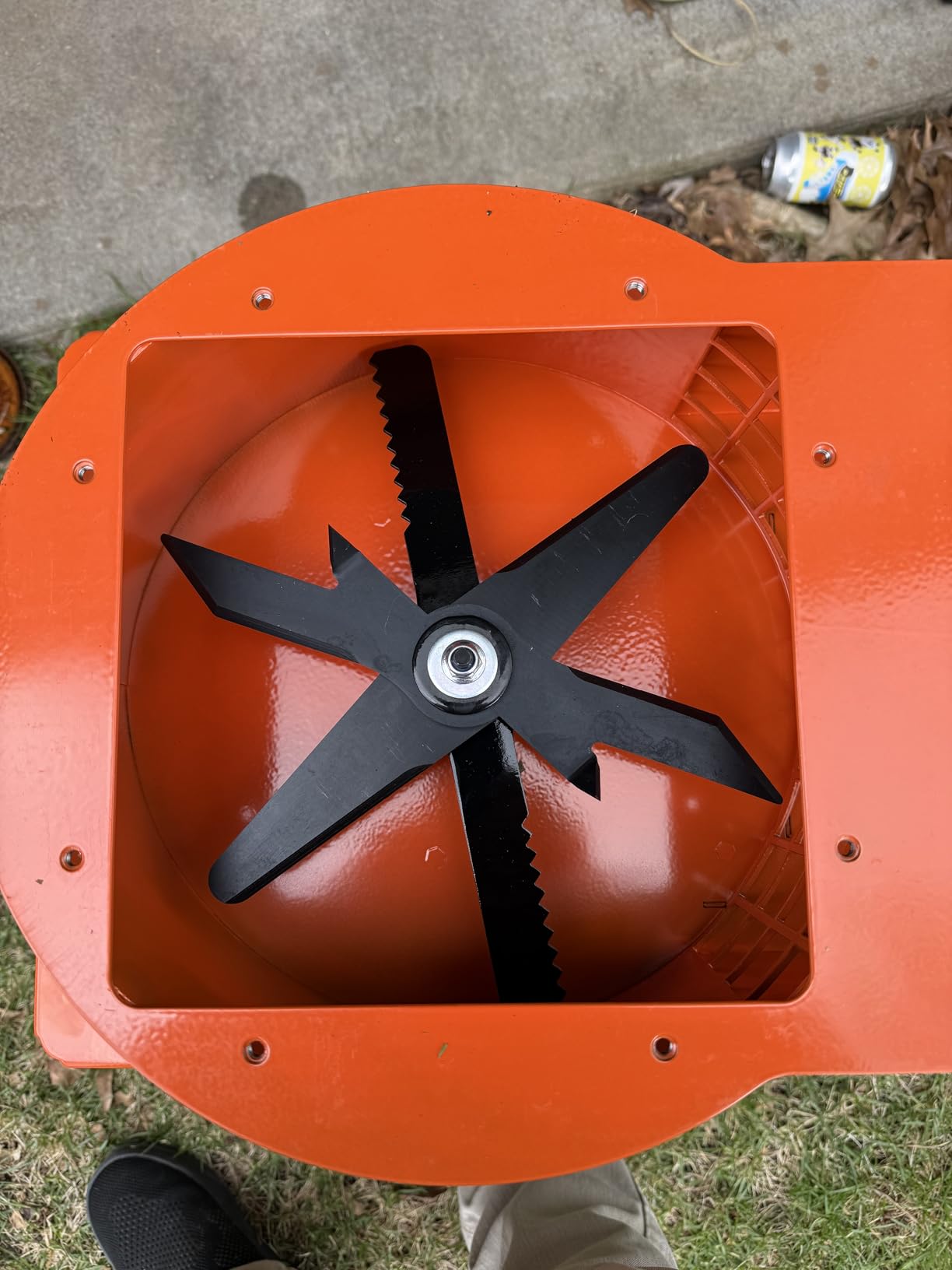 SuperHandy Electric Leaf Mulcher Shredder, 15-AMP, Yard Waste customer photo 2