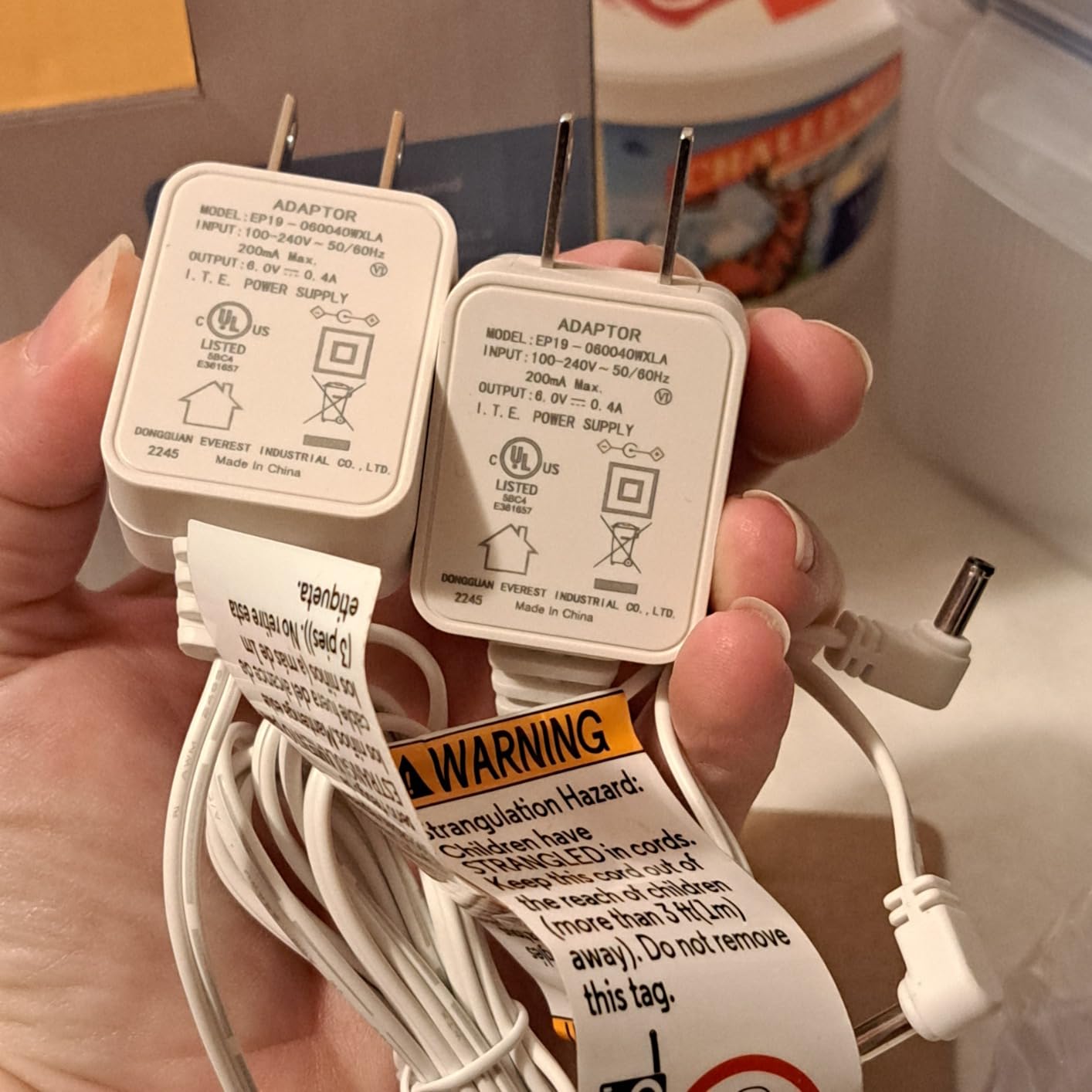 Motorola Nursery Audio Baby Monitor, No WiFi, Long Range 1000 ft, Volume Control, DECT Private Connection, Cry Detection, Portable Battery Parent Unit, Ideal for Safe Monitoring, No App, AM21 customer photo 2