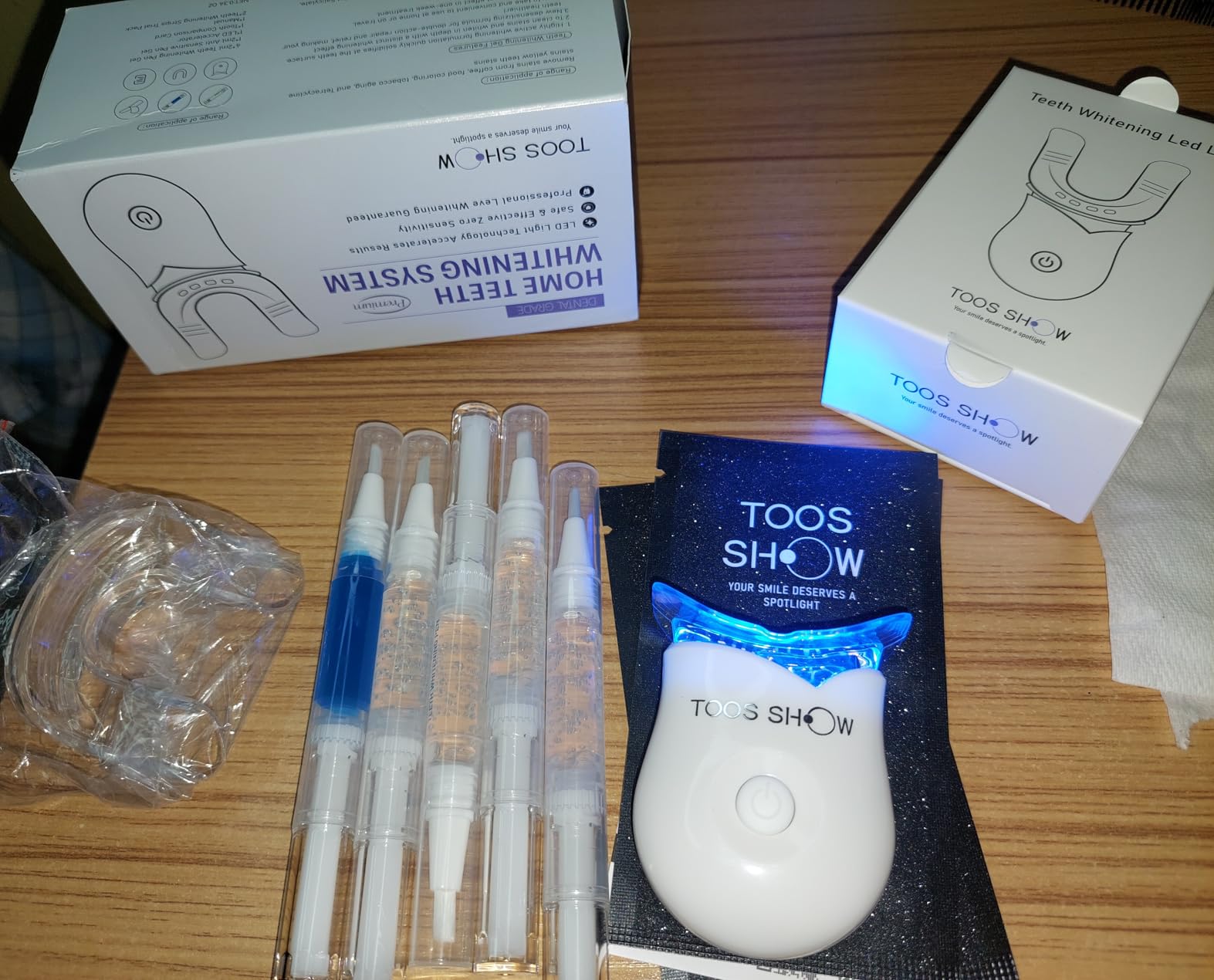 Teeth Whitening Kit for Sensitive Teeth,with 4 x 35% CP Pen & 1 Remineralization Pen,LED Accelerator Light Non,Tooth Whitener Professional Oral Care Gently Yet Effectively Removes Stains customer photo 1