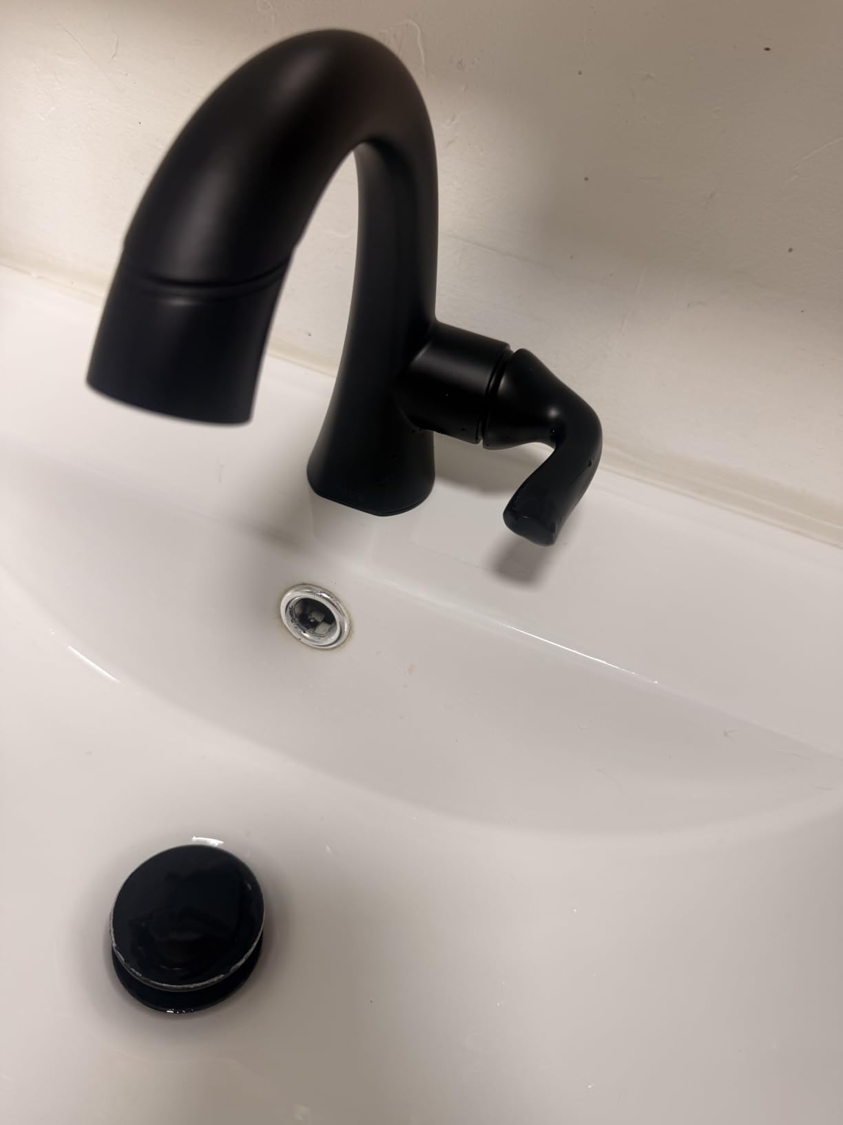Delta Arvo 1 Hole Pull Down Bathroom Faucet with Sprayer, Brushed Nickel Single Hole Bathroom Sink Faucet with Pull Out Sprayer for Vanity, Push-Pop Drain, SpotShield Stainless 15840LF-SPPD customer photo 2
