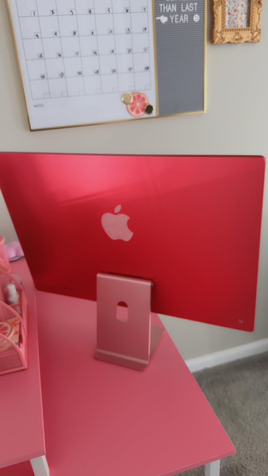 Apple 2024 iMac All-in-One Desktop Computer with M4 chip with 8-core CPU and 8-core GPU: Built for Apple Intelligence, 24-inch Retina Display, 16GB Unified Memory, 256GB SSD Storage; Blue customer photo 1