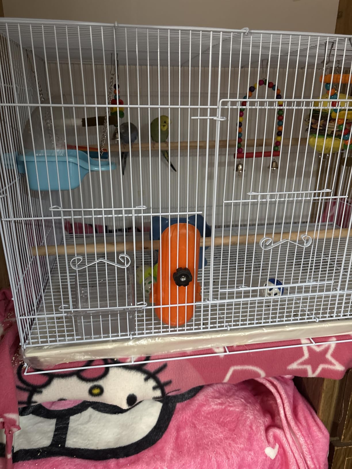 VEVOR 30-inch Flight Bird Cage, Stackable Bird Cage for Small Parrots Canaries Cockatiels Lovebirds Finches Budgies Conures Macaws Pet Travel Birdcage with Handle and Perches customer photo 1