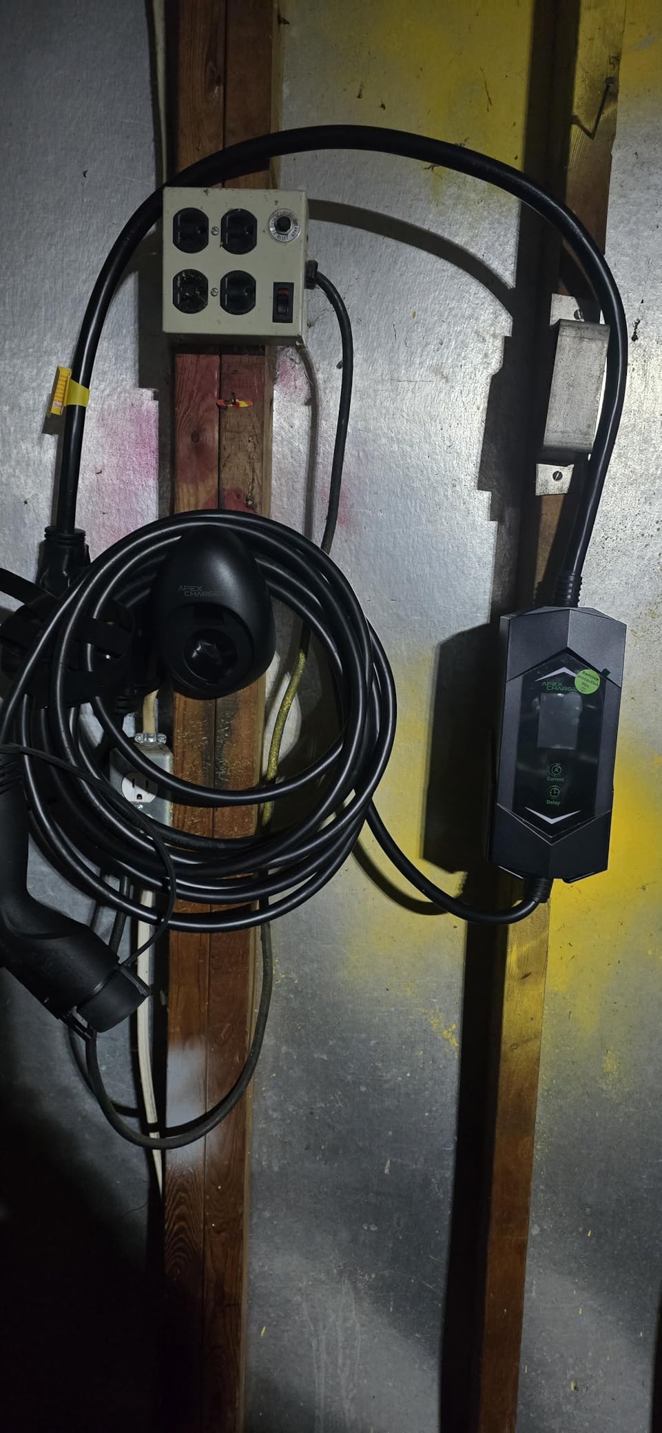 MACH 3 Fast 40 Amp Level 1&2 Portable EV Charger, Electric Vehicle Charging Station, 120-240V NEMA 14-50 w/ 5-15 Adapter. SAE J1772 car Connector & Tesla mobile NACS, Outdoor EVSE, 25ft Cable w/holder customer photo 2