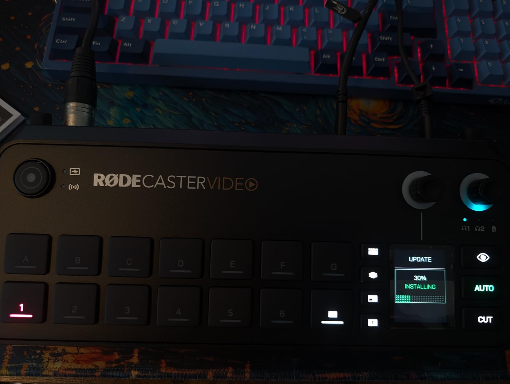 RØDE RØDECaster Video – Professional Video Switcher and Audio Interface – customer photo 1