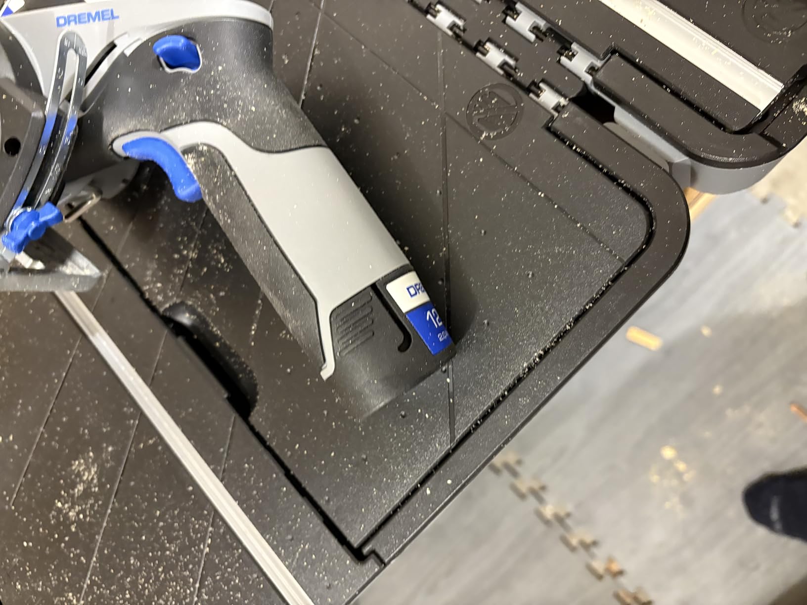 Dremel Blueprint Portable Saw Station with Compact Circular Saw (CS12V-S1C) customer photo 1