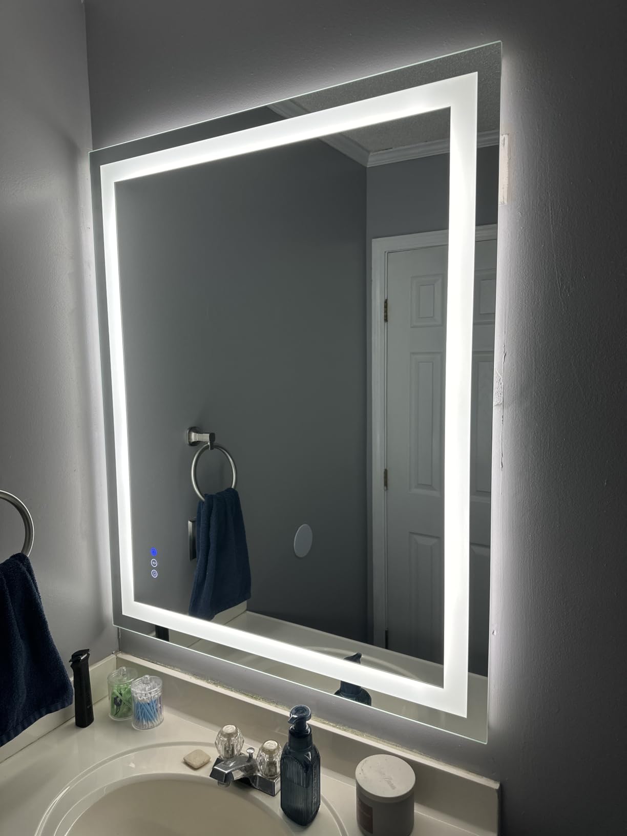 24x32 LED Bathroom Mirror, Dual Lit Anti-Fog Wall Vanity Mirror customer photo 1
