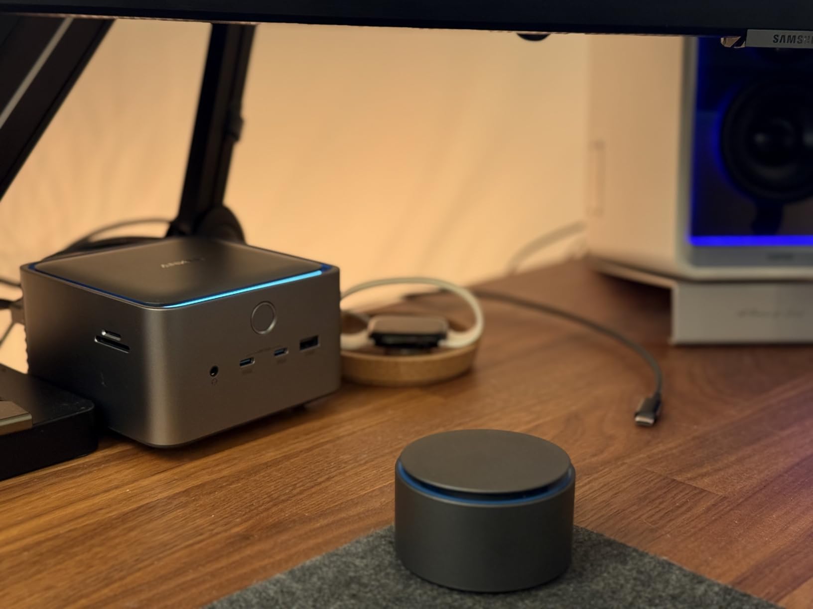 Anker Prime TB5 Docking Station, 14-in-1 Thunderbolt 5 Dock for Laptops customer photo 2
