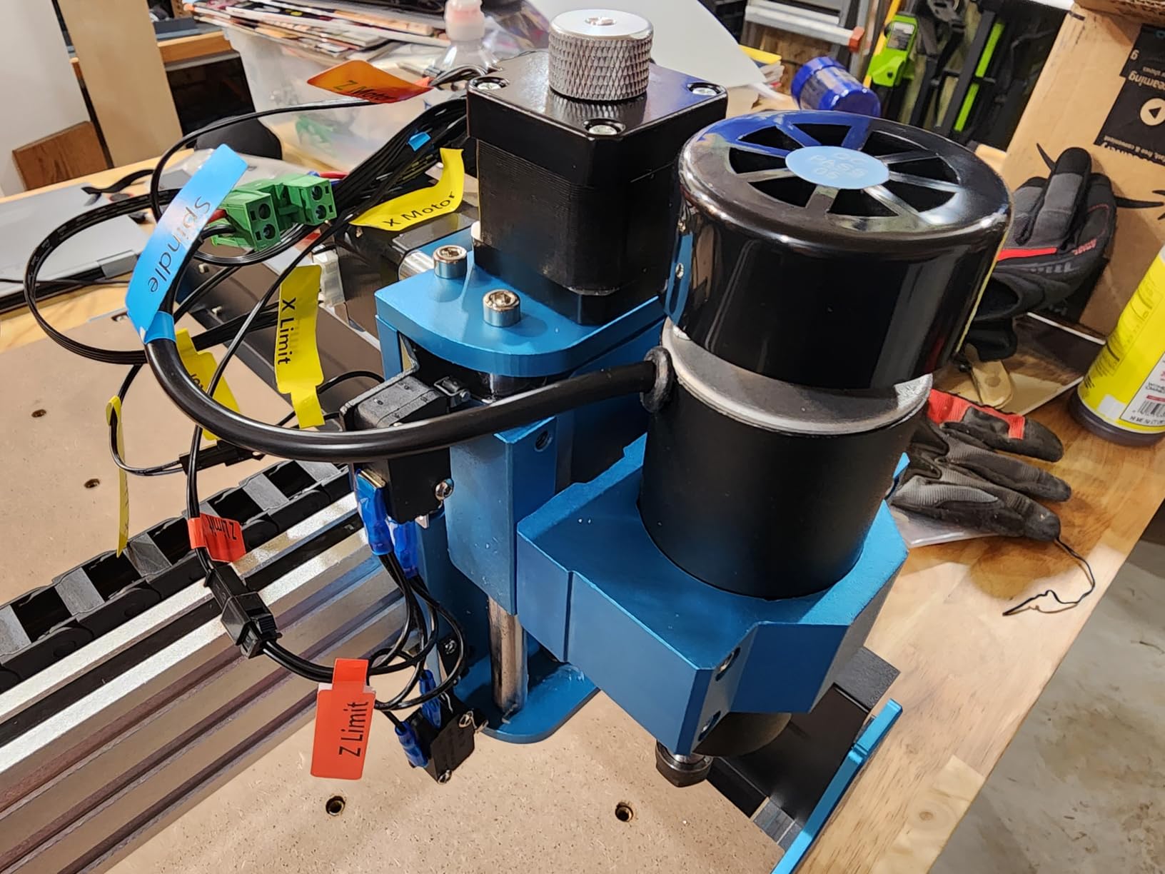 CNC Router Machine 4040-PRO for Metal Acrylic Cutting Milling,GRBL Control Engraving Machine with 500W Spindle, Lead Screw Driven, 3 Axis Engraving, Working Area 15.7” x 15.7” x 2.9” customer photo 2