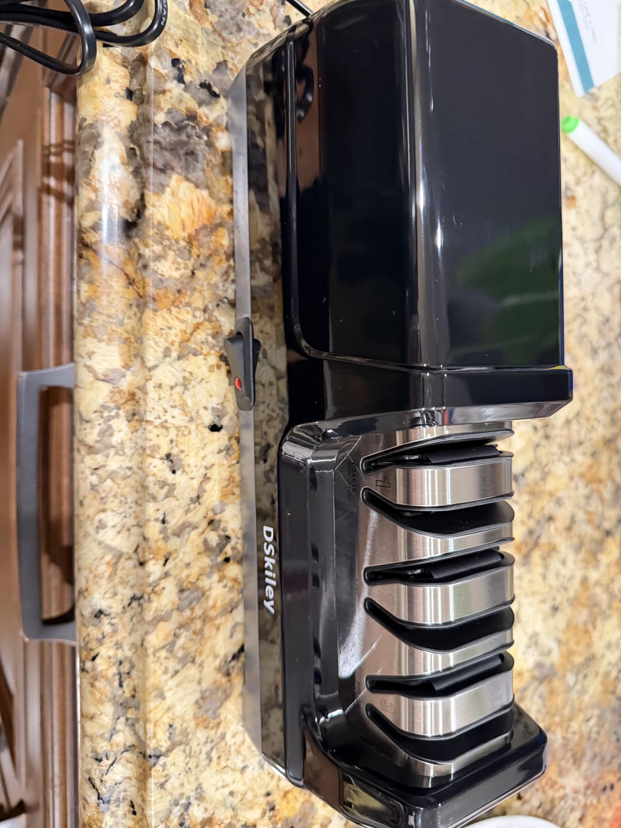 Electric Knife Sharpener for Kitchen,Sharpening, Restore&Polish Chef Knives customer photo 1