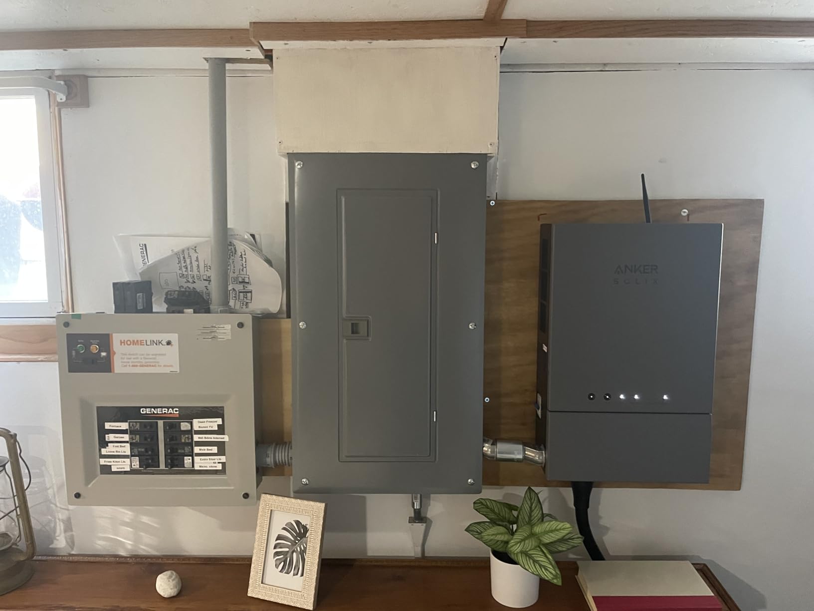 Anker SOLIX F3800 Plus Power Station and Double Power Hub, 7,680Wh customer photo 1