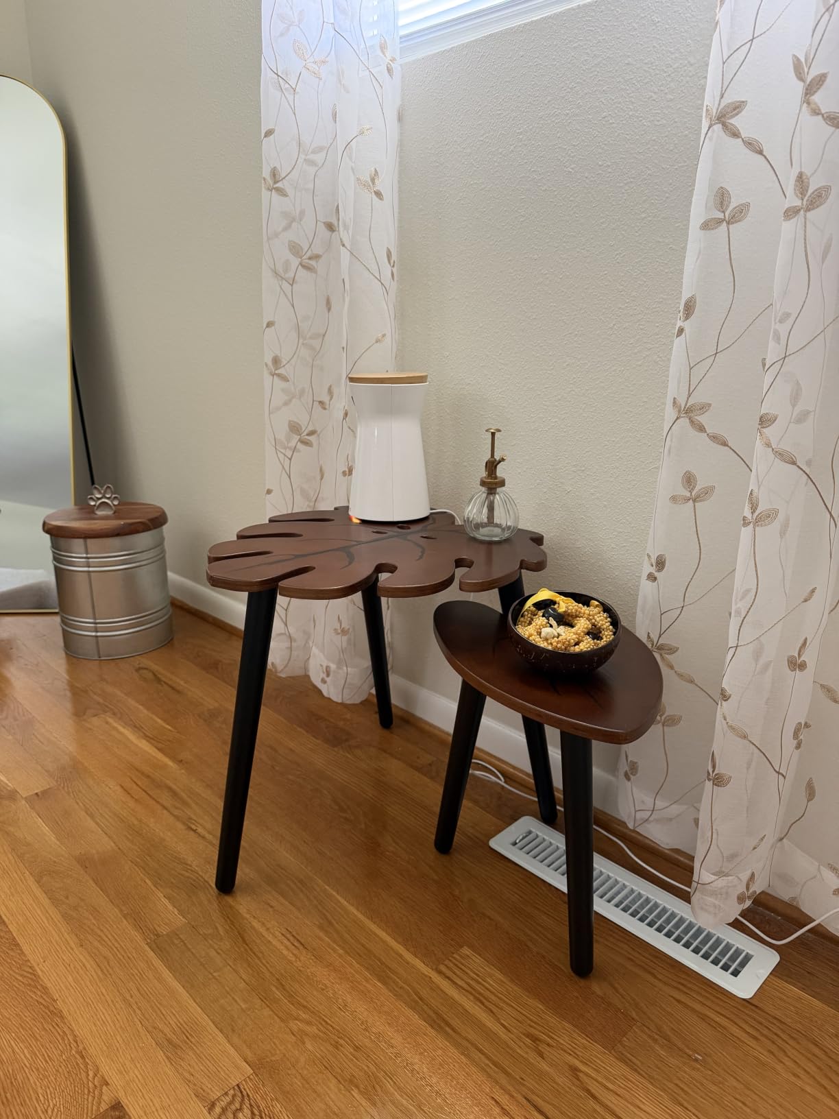 BAMEOS Monstera Leaf Nesting Tables Set of 2, Small Side Tables f Set with Leaf Vein Pattern, Modern Wooden CoffeeTables for Living Room Bedroom Apartment Balcony Yard customer photo 2