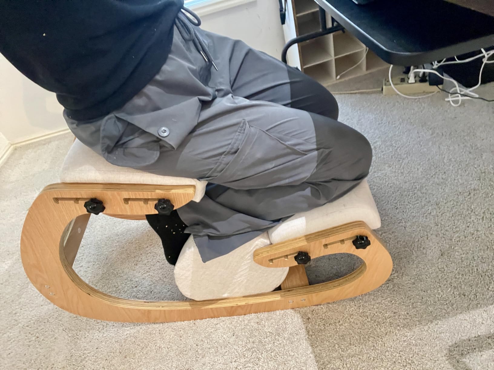 Adjustable Kneeling Chair, Wooden Ergonomic Chair Knee Chair Posture Chair - Improve Your Posture with an Angled Seat for Home, Office (Wood Color+ Pads) customer photo 2