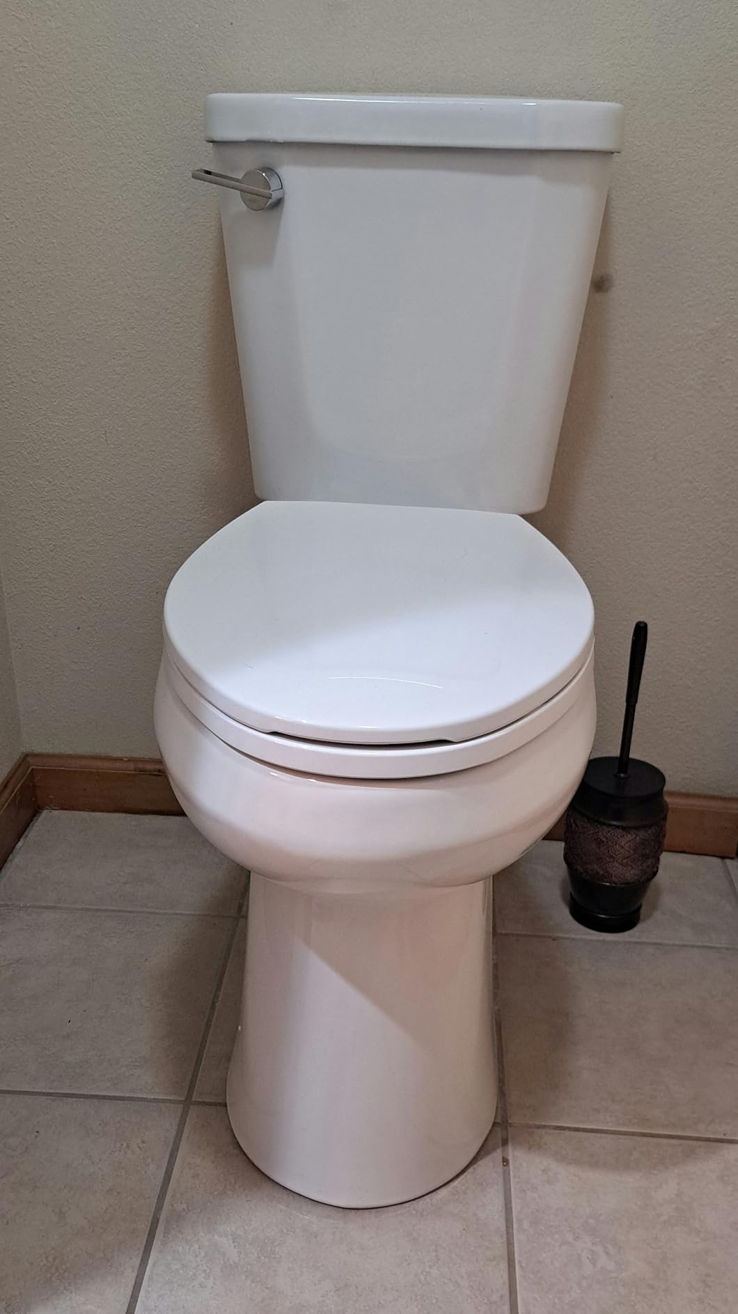 17 Inch Two Piece Toilet, Los Flexi 17.9” Tall Toilets for Bathrooms, Elongated Bowl & ADA Comfort Chair Height Toilet, Soft-Closing Seat, 1.28 GPF Siphon Flush, High-Efficiency, 12