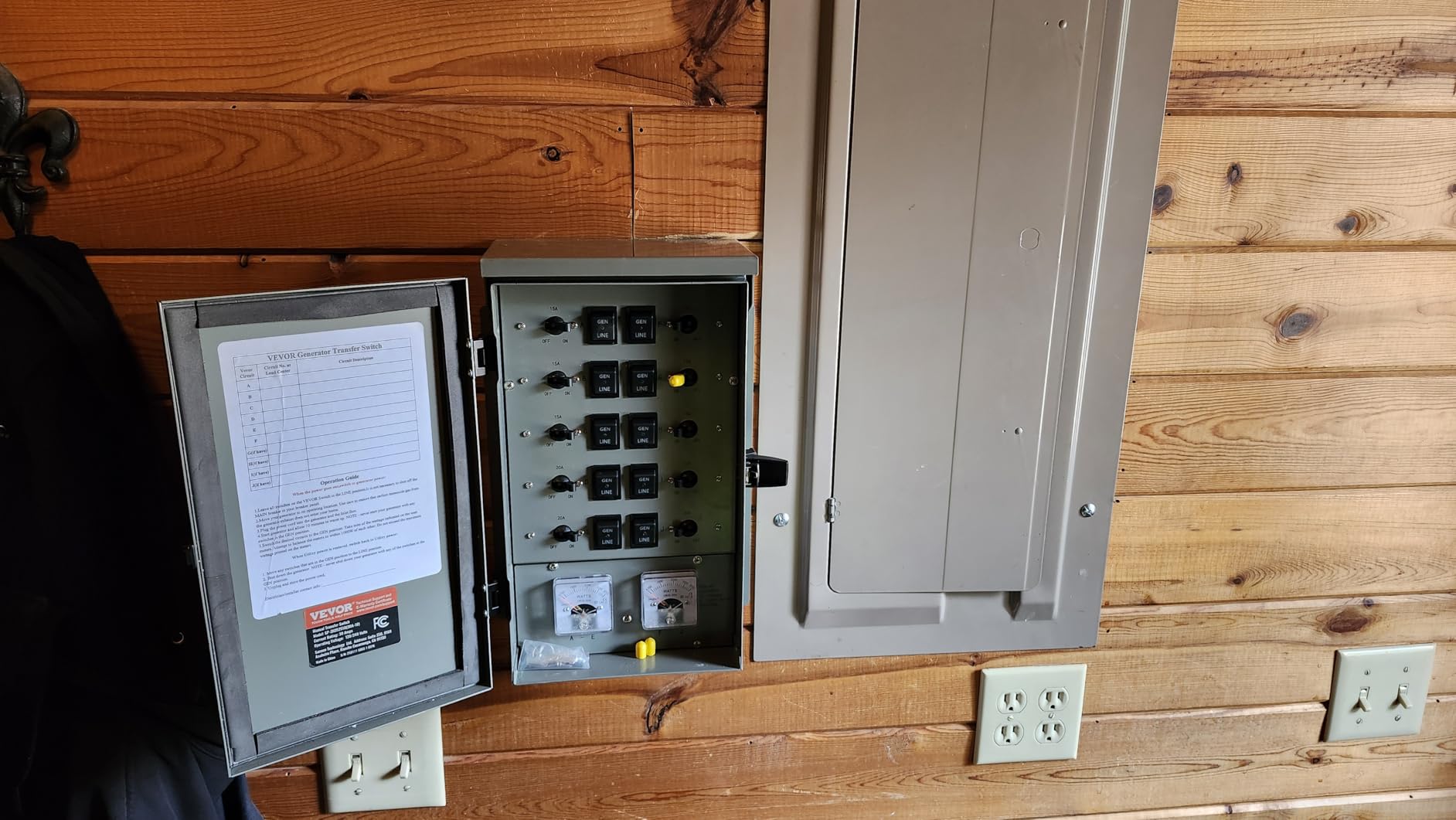 VEVOR Manual Transfer Switch, 30-Amp 10-Circuit, Prewired Generator Transfer Switch Kit with NEMA L14-30P Power Inlet Box, Double-Throw Switch, NEMA 3R, Mechanical Watt Meter, for 7500W Generators customer photo 1