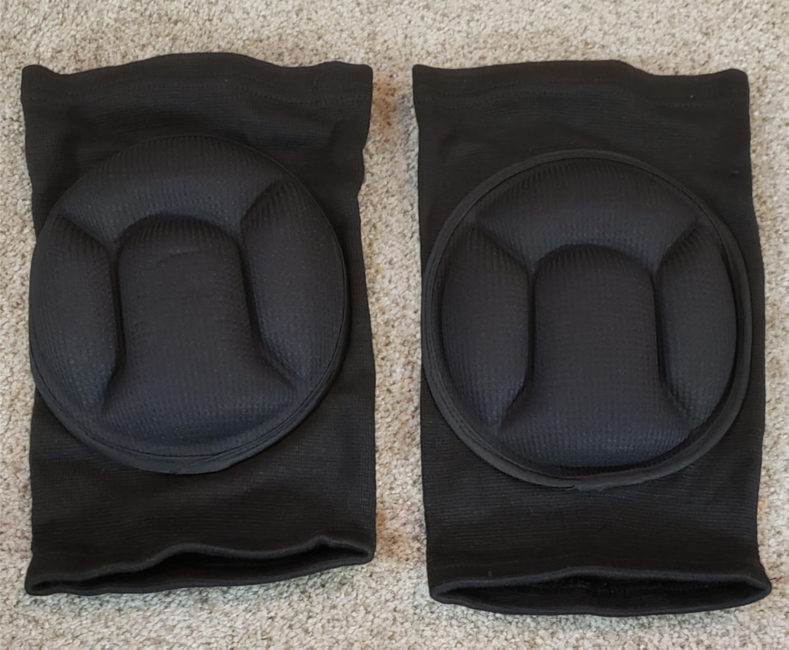 Protective Knee Pads, Thick Sponge Anti-slip,Women's/Men's Knee Pads for Volleyball, Rock Climbing, Cycling, Dancing, Gardening, Gardening, Flooring, House Cleaning, Construction Work with Thick EVA Foam Liner Black M customer photo 2