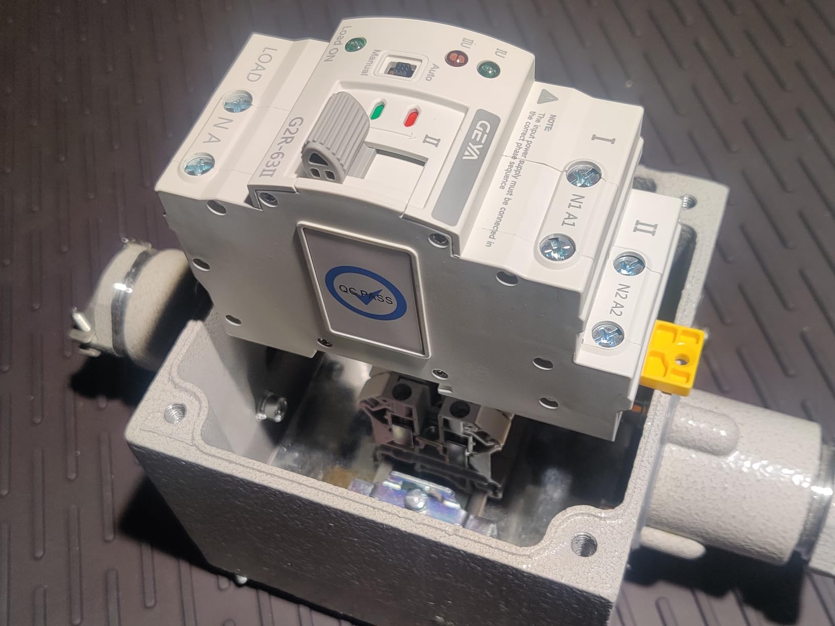 Mini ATS AC Automatic/Manual Transfer Switch 2P 63A 110V, ATS Manual Transfer for Uninterruptible Power Supply Home, Dual Auto Power Electrical Selector Switch DIN Rail Mount(G2R 2P 63A AC110V) customer photo 1