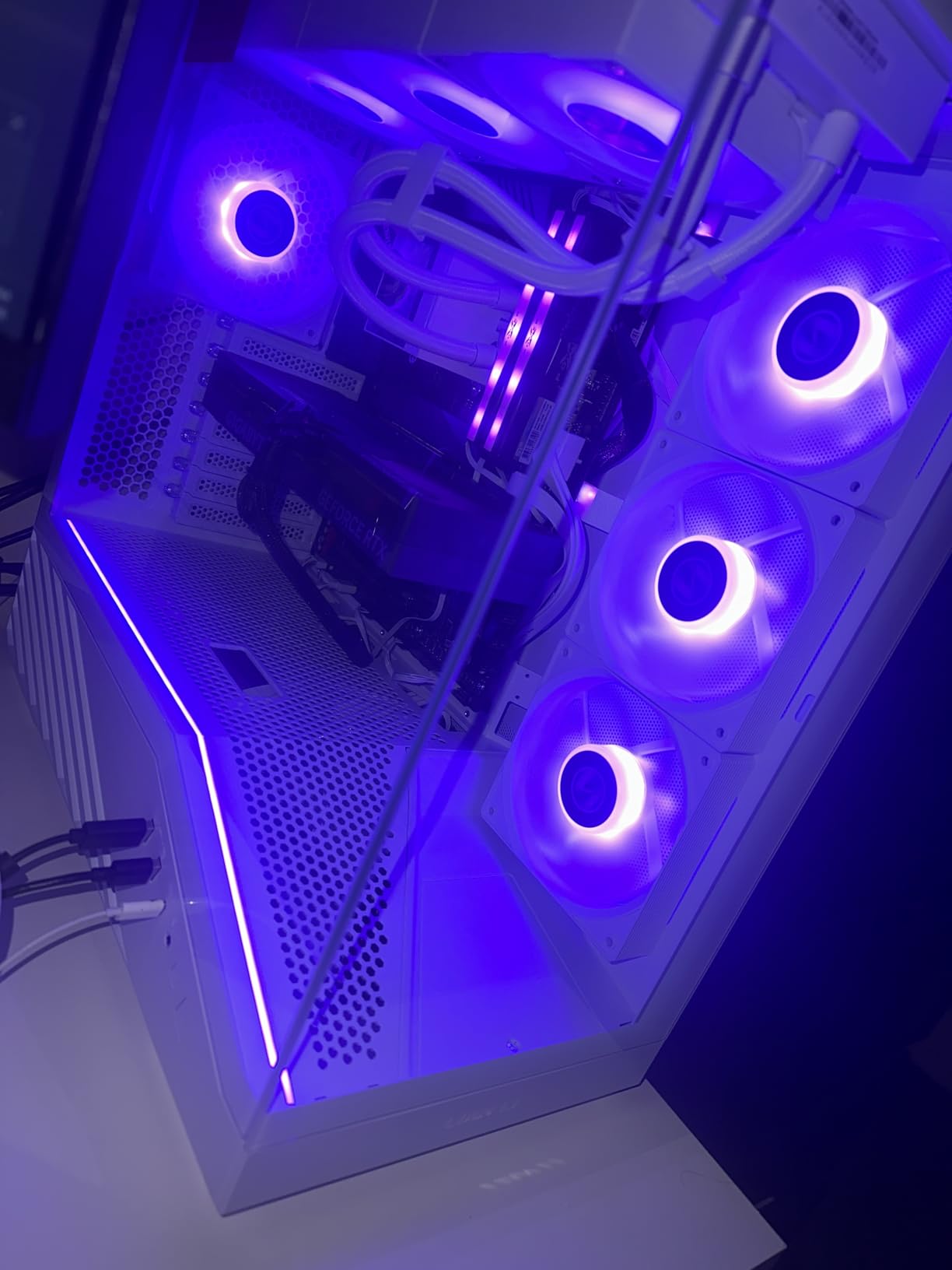 Lian Li V100-ATX Mid-Tower PC Case-Black-V100RX customer photo 2