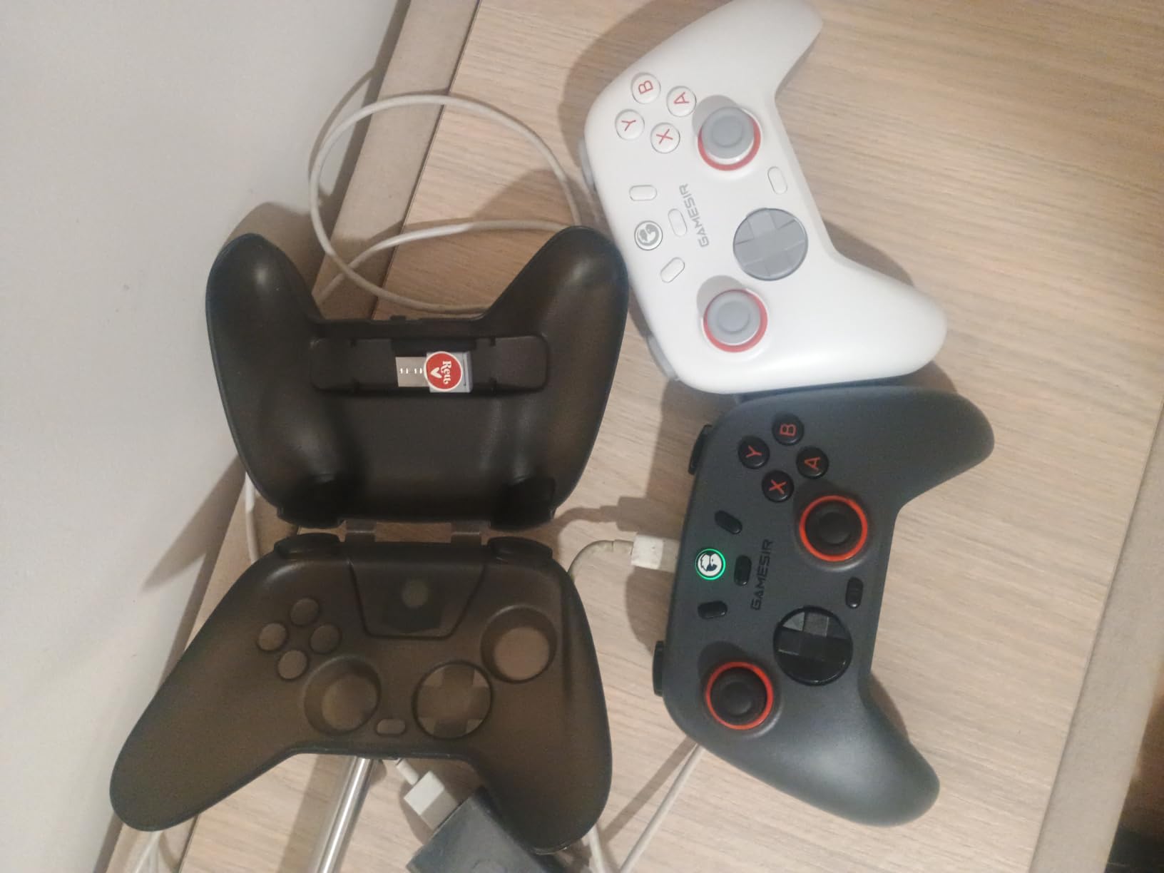 GameSir Nova Lite 2 Wireless PC Controller Hall Effect Sticks customer photo 2
