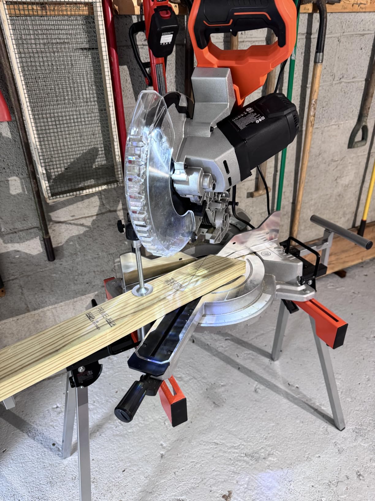 VEVOR Sliding Compound Miter Saw, 12-Inch Blade, 15 Amp Motor, 60-Tooth, Corded Double Bevel Sliding Miter Saw, LED Precision Alignment, Angle Adjustable, for Wood, Composite Decking, Laminates customer photo 2
