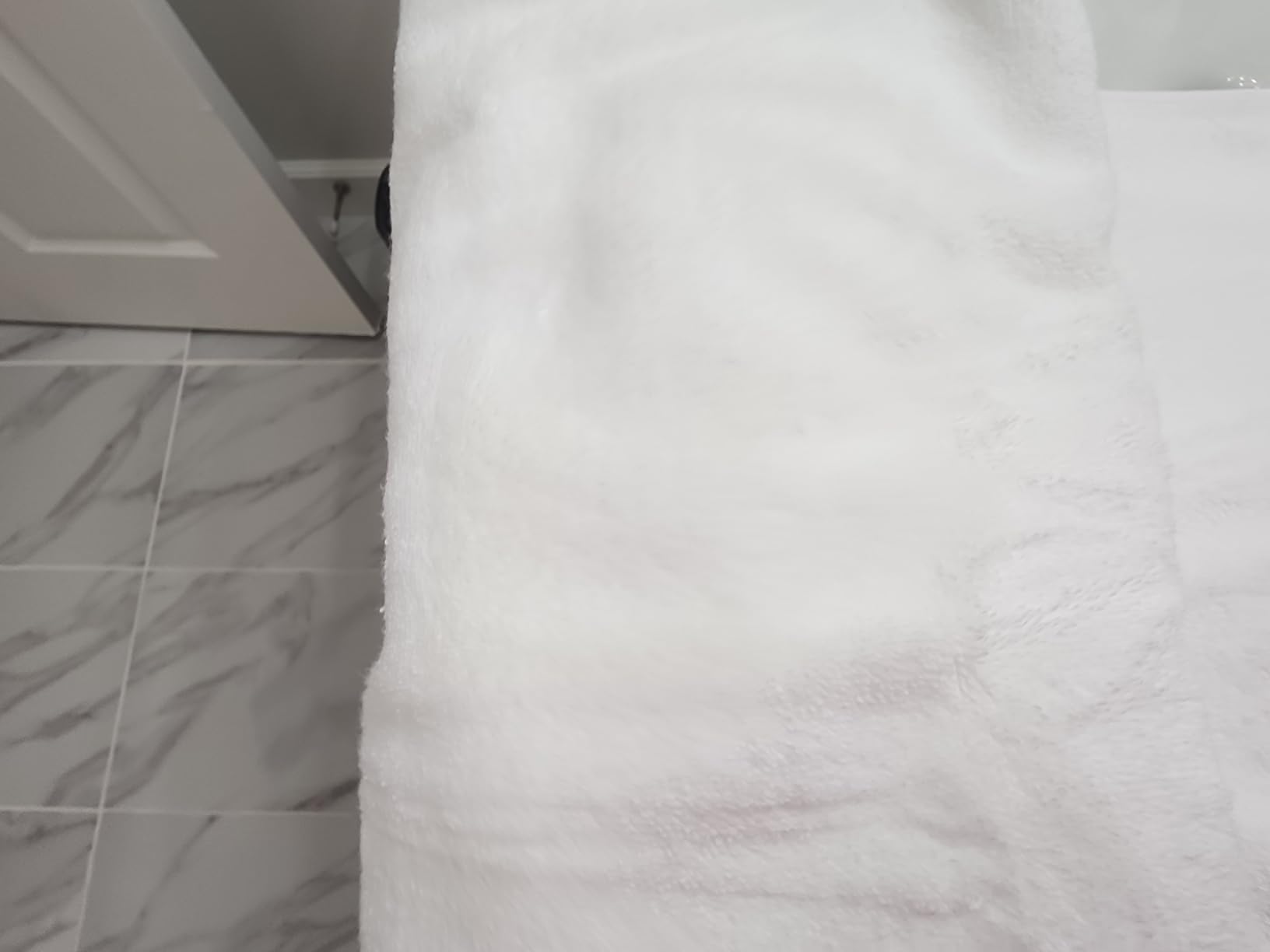 Bath Towels Set for Bathroom – Luxury 6-Piece Cotton Towels, Soft Absorbent & Quick Dry, 600 GSM Bath Towels for Bathroom, Hotel Spa Quality (White/Taupe, 6- Bath Towel Set) customer photo 2