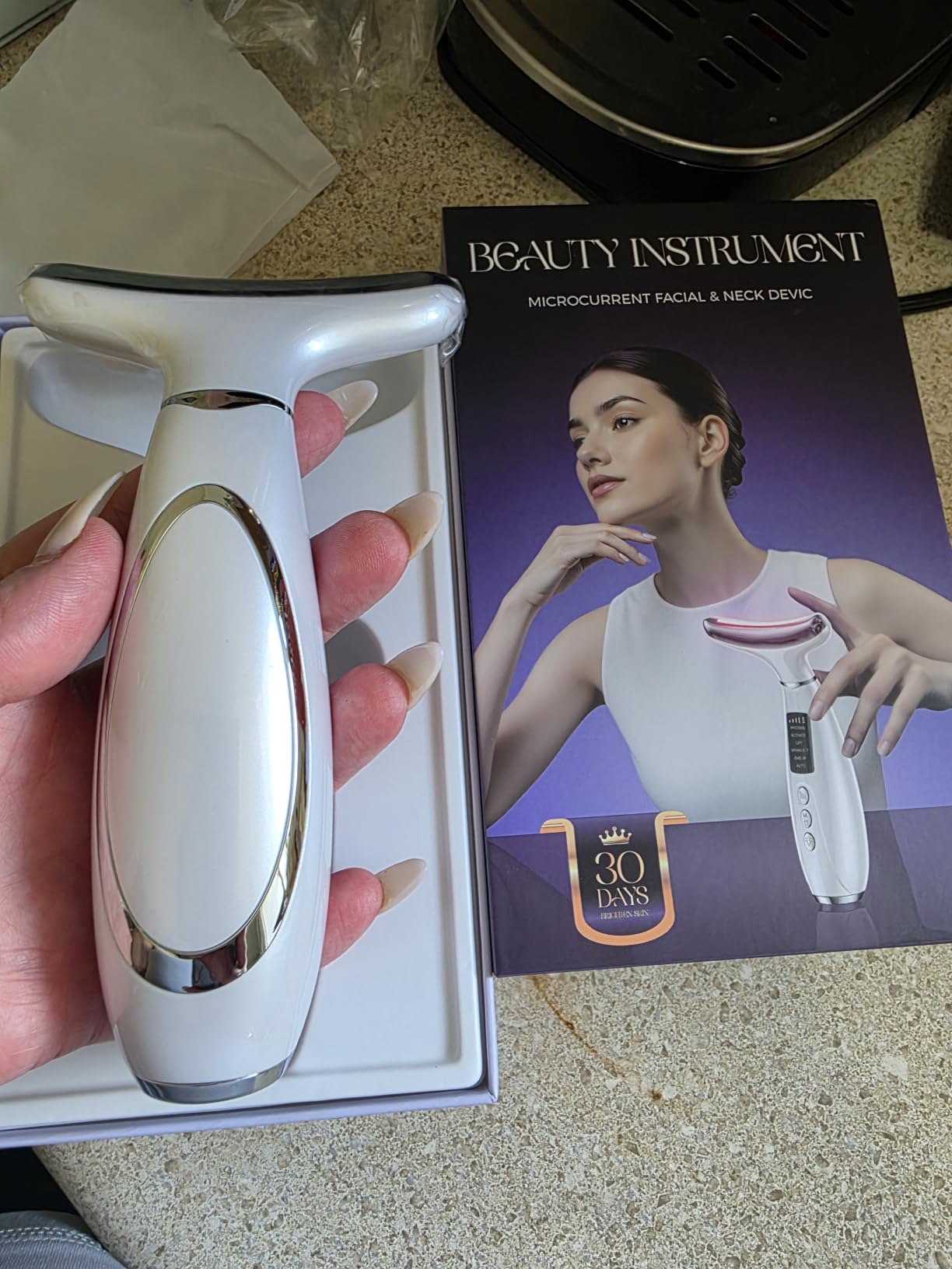 Red Light Therapy for Face and Neck, 7-Color LED Face Massager with EMS, Heat & Vibration, 6 Modes & 4 Intensities, Rechargeable Face Sculpting Tool for At-Home Skincare customer photo 1
