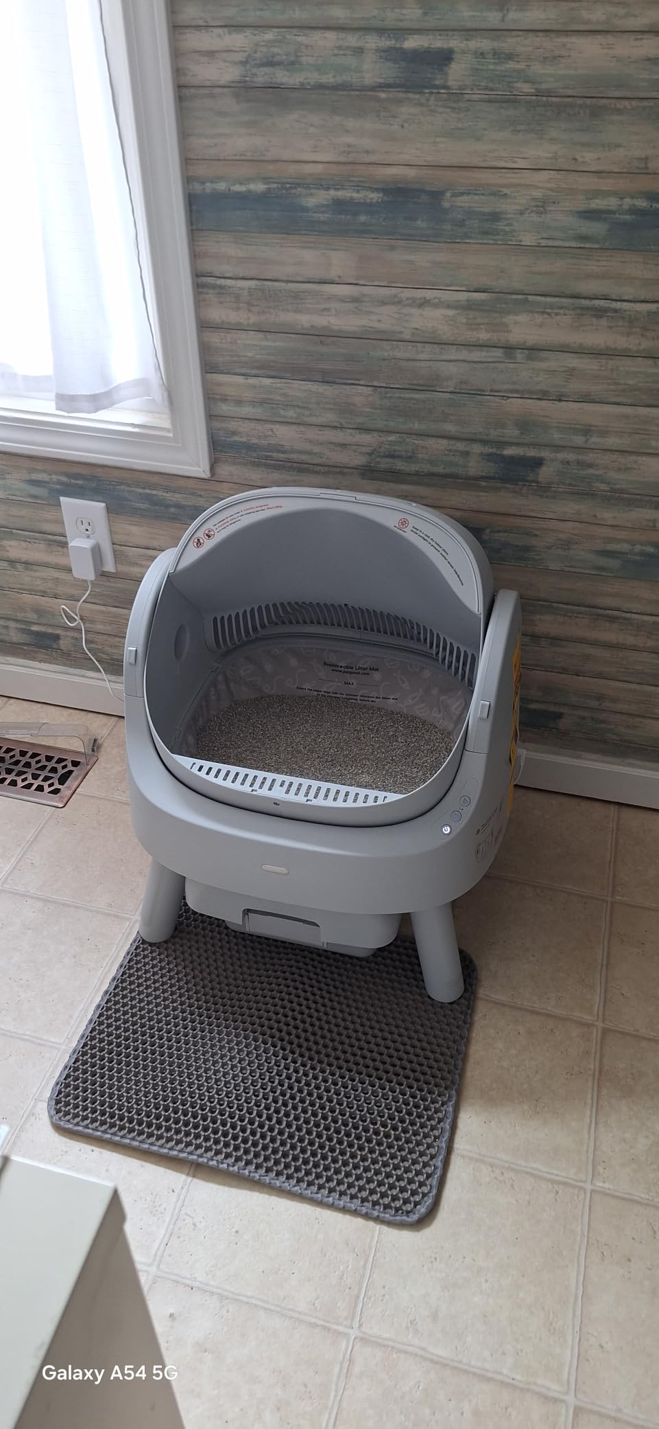 Mimfam Automatic Self Cleaning Litter Box, with 4 Pairs Infrared Sensor, Open-Top Design for Multi-Cat Homes, Comes with Liner Bags and Cat Litter Mat, Grey customer photo 2