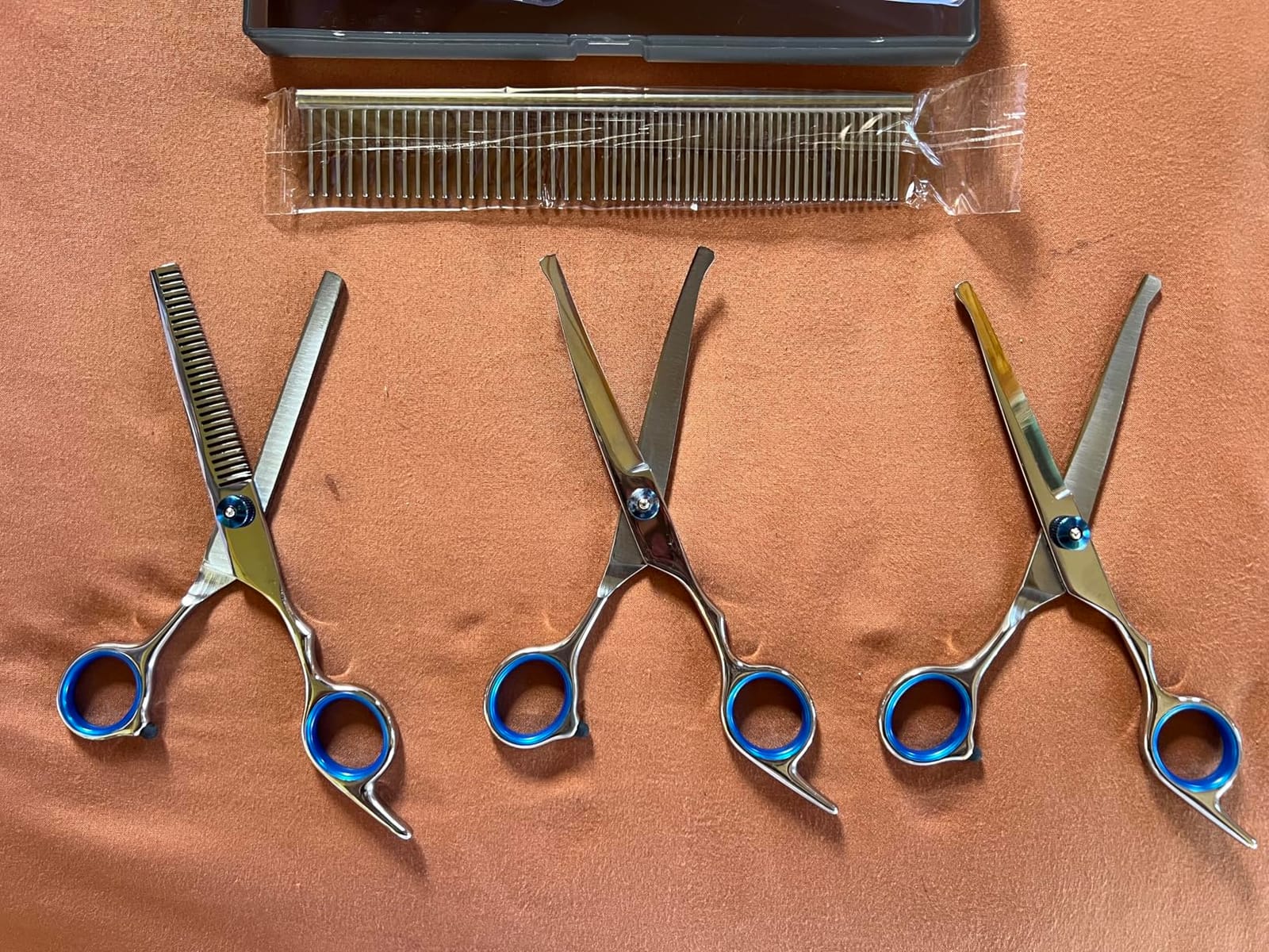 Professional 4 in 1 Dog & Cat Grooming Scissors Kit with Safety Round Tips,Sharp & Durable,Dog Shears for Grooming - Includes Straight, Curved, Thinning Scissors and Comb - Premium Pet Supplies customer photo 1