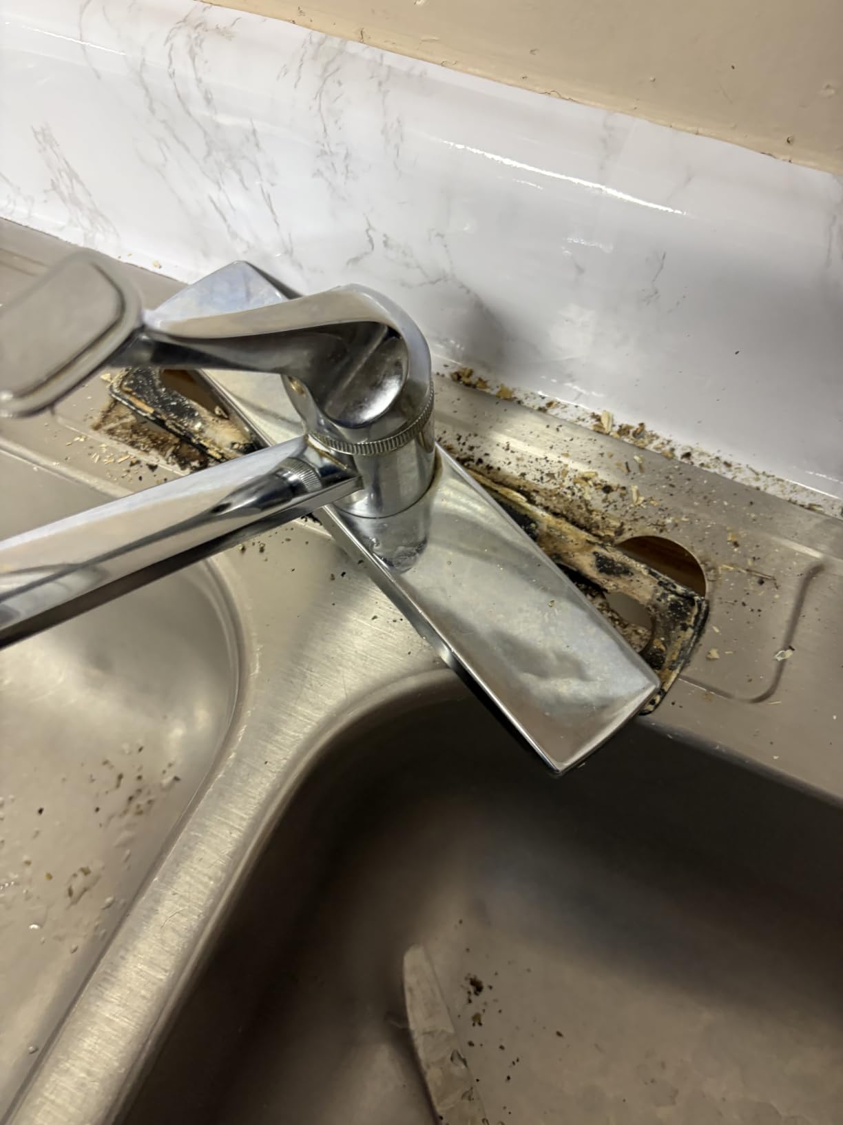Kitchen Faucet with Pull Down Sprayer, Brushed Nickel customer photo 1