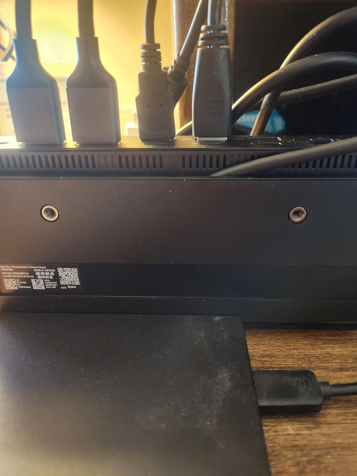 Dell Pro Thunderbolt 4 Smart Dock SD25TB4 – USB-C Station 130W, 4 Displays 4K, 2X DP 1.4, HDMI 2.1, 2X Thunderbolt 4, 2.5GbE, Wi-Fi, Sustainable Design customer photo 2
