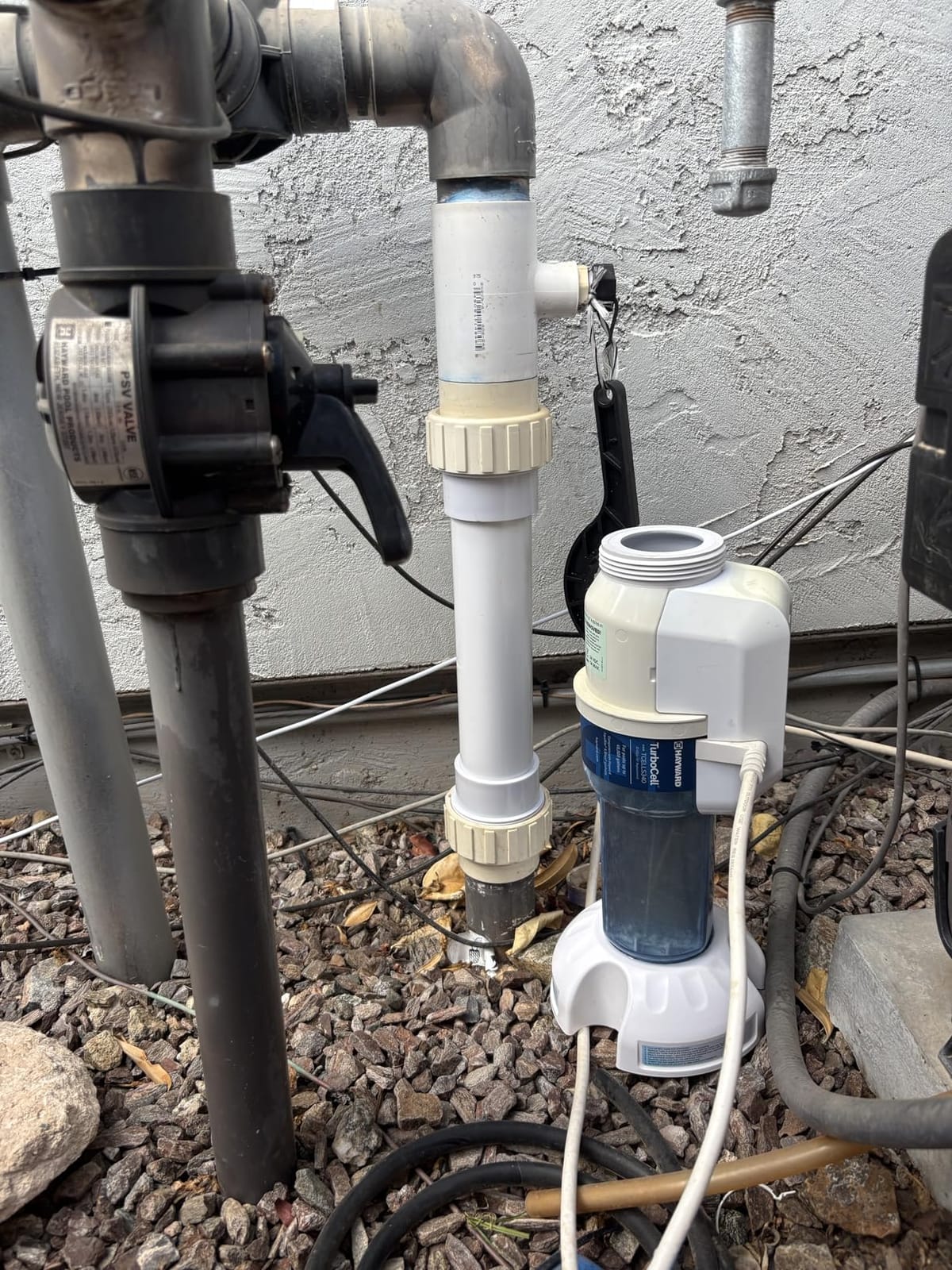 Salt Chlorine Generator - for Above Ground Pools up to 15,000 Gallons, Intelligent Saltwater Pool System with Auto Chlorine Calculation, Salt Level Detection & Smart Salt Addition Guidance customer photo 2