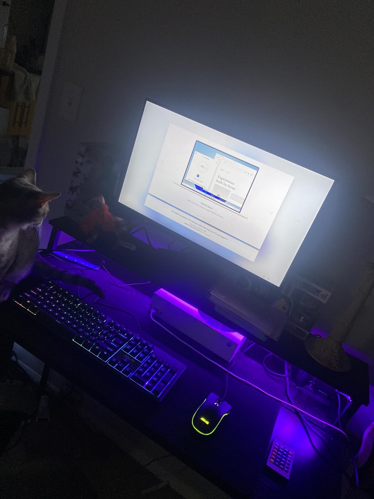 Lufeiya Small Desk with Power Outlets and LED Lights, 32 Inch Teen Writing Study Table customer photo 2