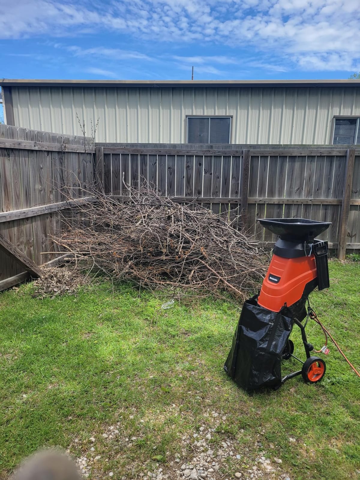 MAXLANDER Electric Leaf Mulcher/Shredder, 15 Amp 8400 RPM, 18:1 Ratio, Adjustable Dial, with Goggles, Leaf Scoops/Gloves, 20 Cutting Lines-Portable Garden/Yard Grinder & Chipper for Wet/Dry Leaves customer photo 2