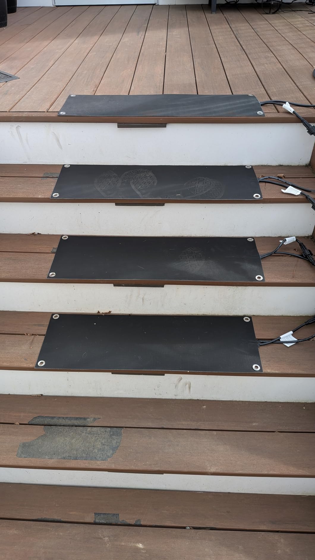 5 Pcs Heated Snow Melting Mats,10x30 in No-Slip Rubber Heated Outdoor Mats customer photo 1
