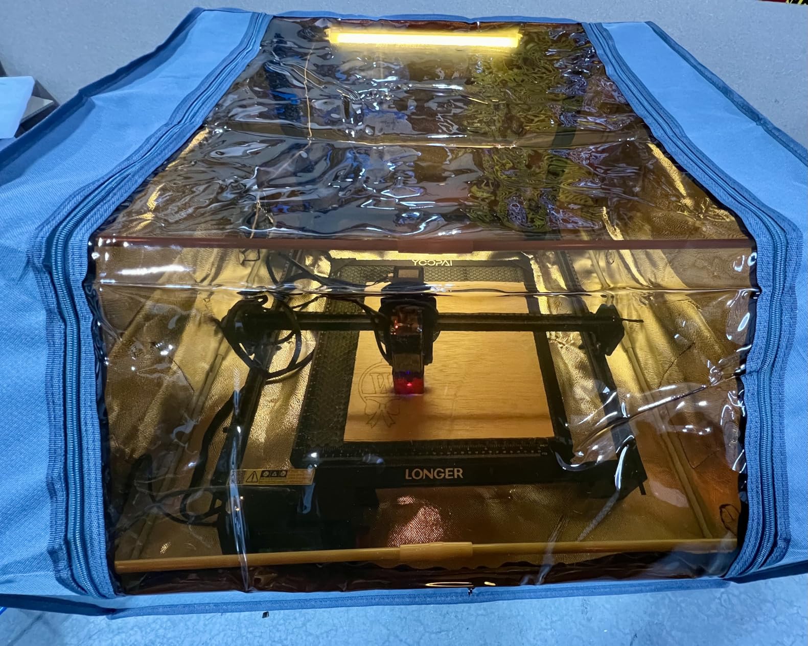 Skouphy Laser Engraver Tent, Fireproof and Dustproof Protective Enclosure with Exhaust Fan and Pipe for Most Laser Cutter, Insulates Against Smoke, Odor and Noise 28.3 x 28.3 x 15,7 inch customer photo 1
