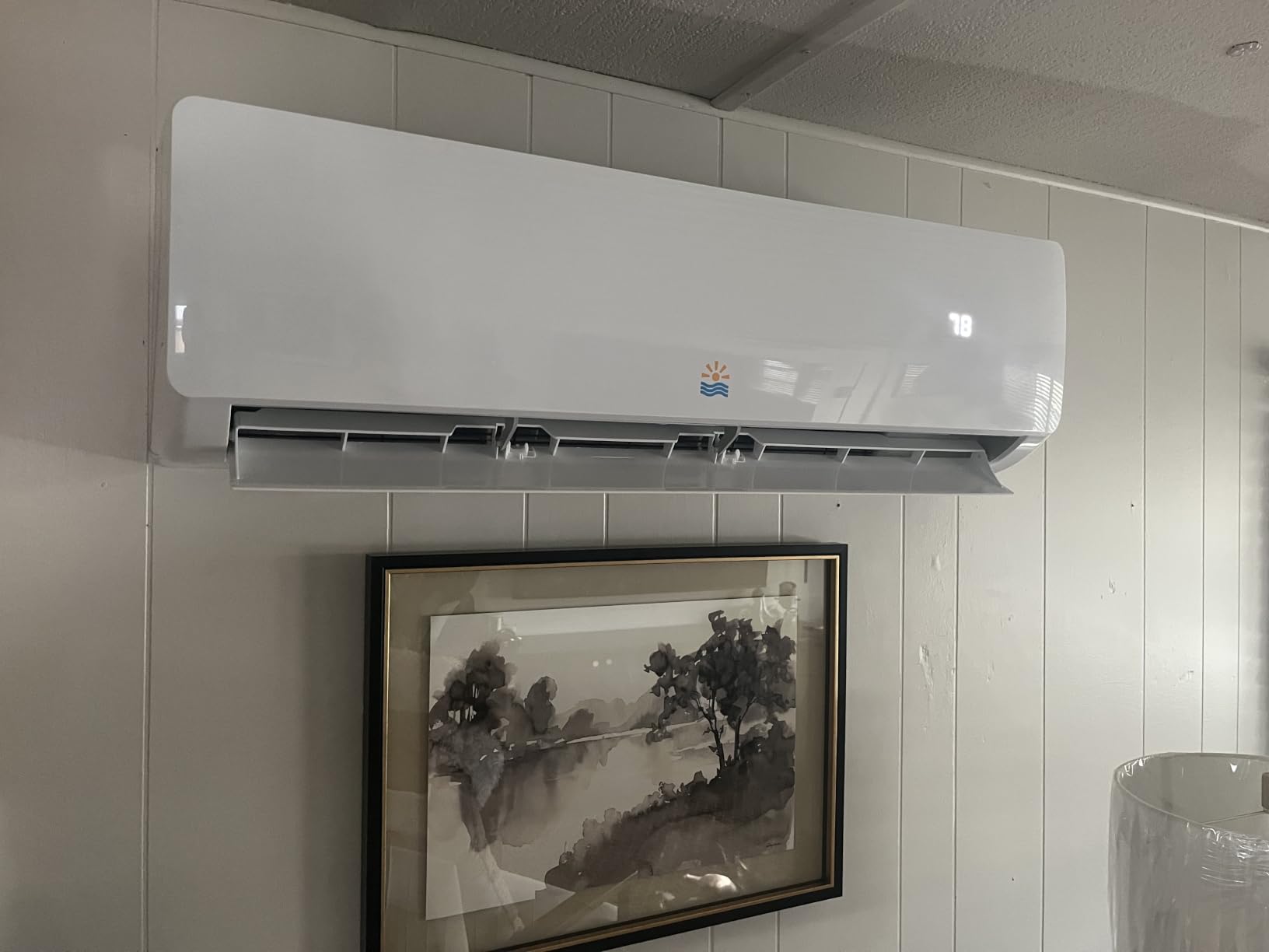 Rellytech Mini Split AC/Heating System, 18000 BTU, 19 SEER2 208-230V customer photo 1