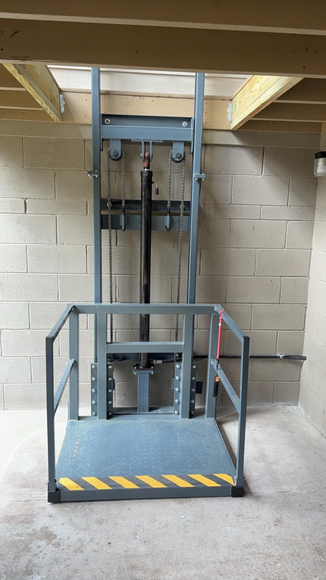 1Ton/2200Lbs Load Electric Hydraulic Freight Elevator,9.8FT Lifting Height Remote Control Cargo Lift Platform,Wall Mounted Rail Elevator for Factory Warehouse Home Attic,Customizable customer photo 2