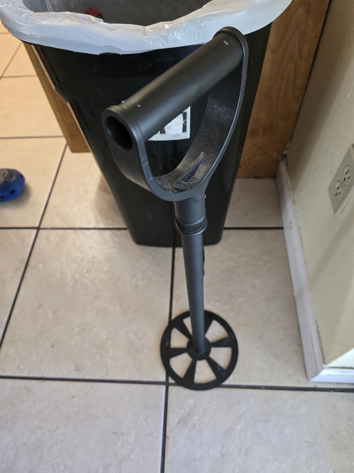 Manual Trash Compactor for Kitchen, 25.5 inch Metal Trash Can Compressor customer photo 1