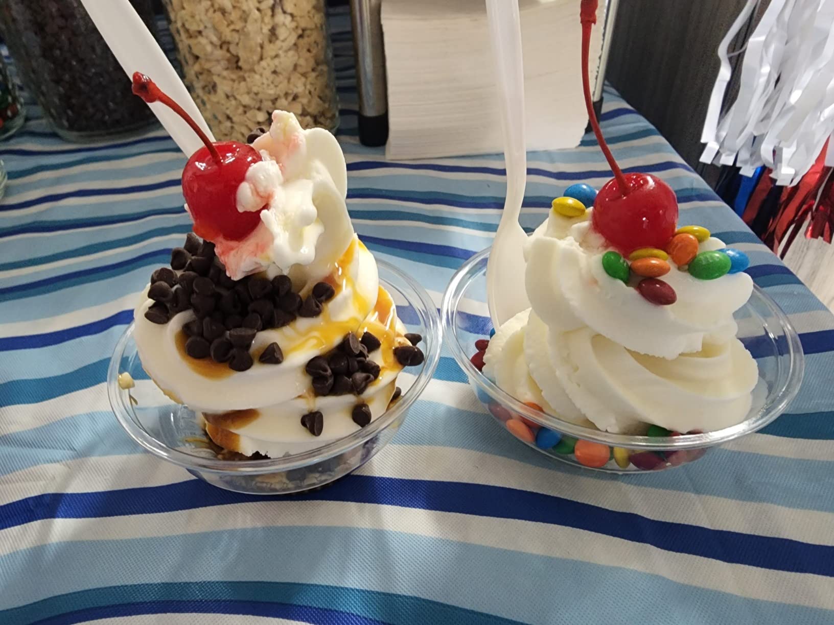 GSEICE Soft Serve Ice Cream Machine ETL | Ice Cream Maker 7 Inch Screen Soft Serve Machine with Pre-Cooling & Fresh-Keeping, Enclosed Body for Home Party Café Store customer photo 2