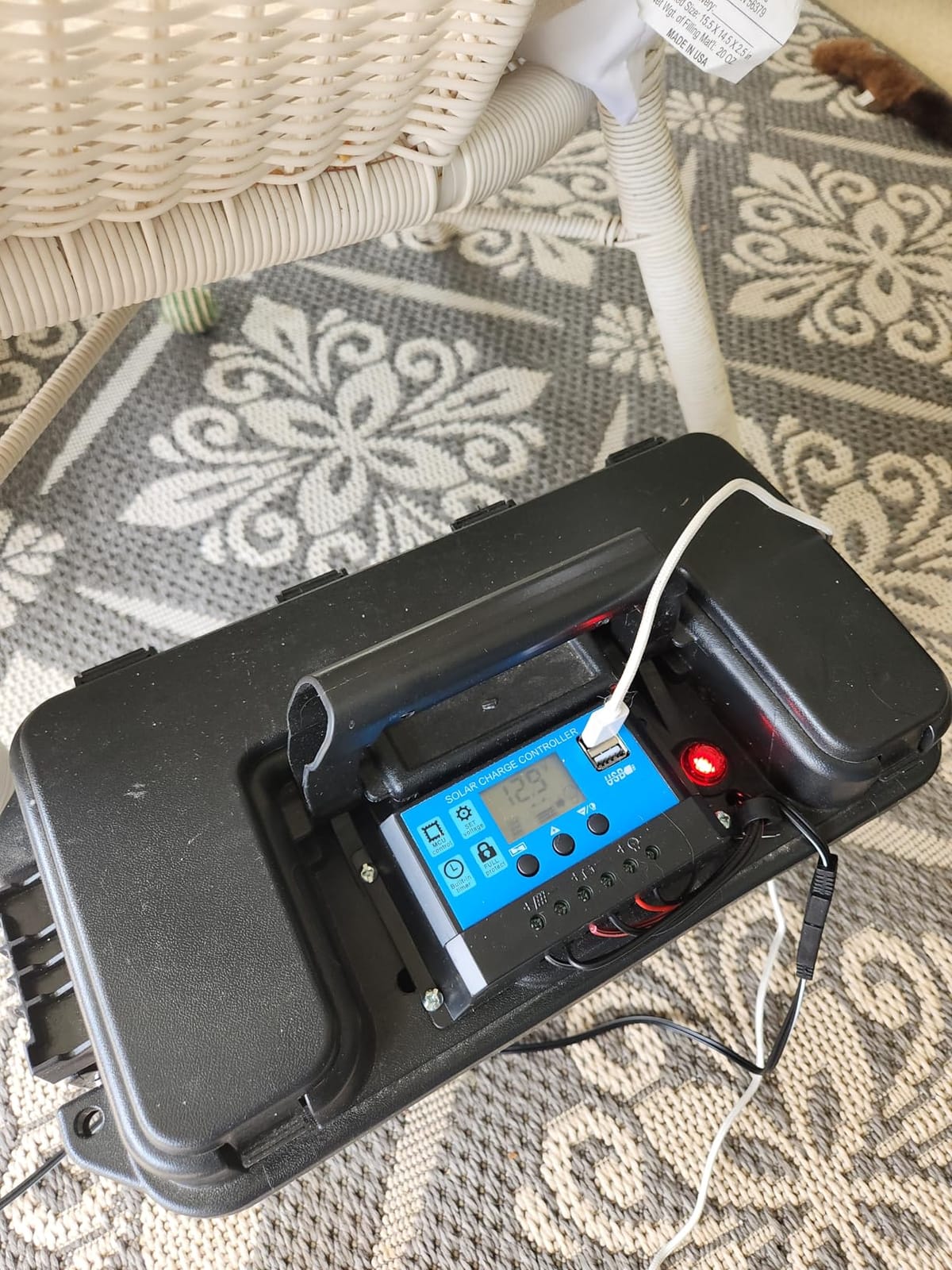 100A MPPT Solar Charge Controller with Auto Parameter LCD Display customer photo 1