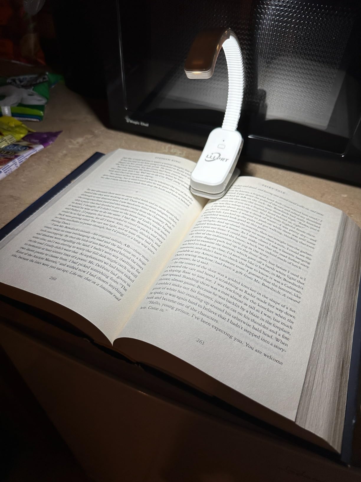 670nm Red Light Therapy Desk Lamp for Reading Sleep in Bedroom Dorm | Rechargeable Portable Bedside Lamp, 3 Color Modes, Zero Flicker Eye Protection, No Blue Light for Student Craft Room Office customer photo 1